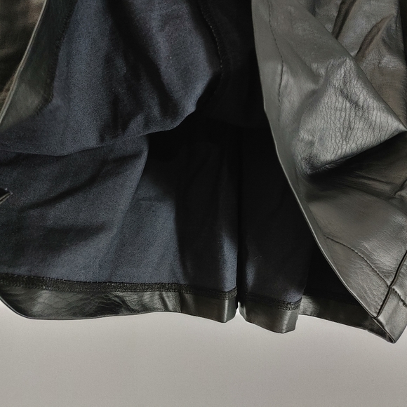 Xhilaration Faux Leather Mini Skirt Size L - Picture 4 of 5